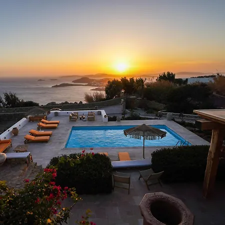 Zina Sunset View St Lazaros 8 Bedrooms *