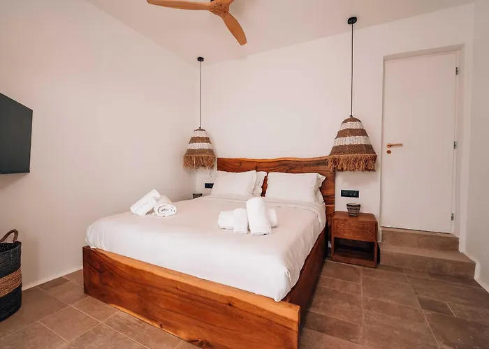 빌라 Zina Sunset View St Lazaros 8 Bedrooms 프사로우