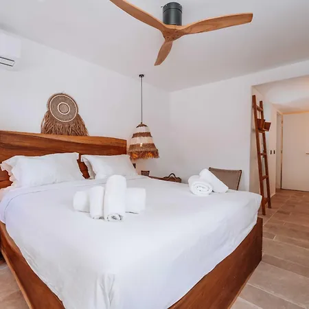 Zina Sunset View St Lazaros 8 Bedrooms Villa *