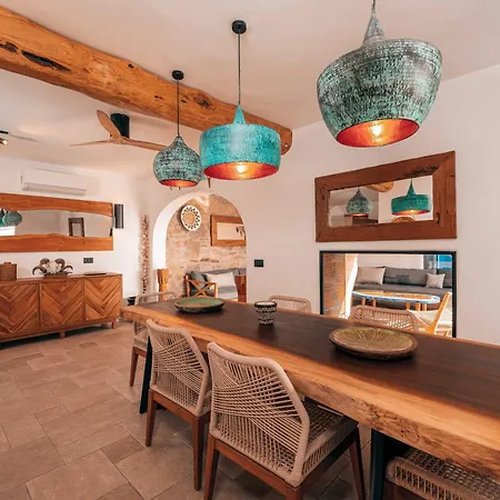 Zina Sunset View St Lazaros 8 Bedrooms Villa *