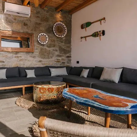 Zina Sunset View St Lazaros 8 Bedrooms Villa *