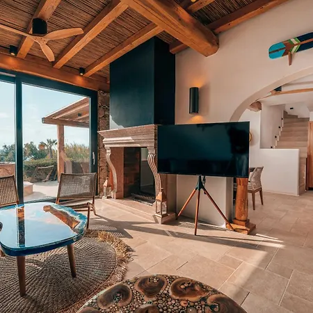 Zina Sunset View St Lazaros 8 Bedrooms * プサロウ