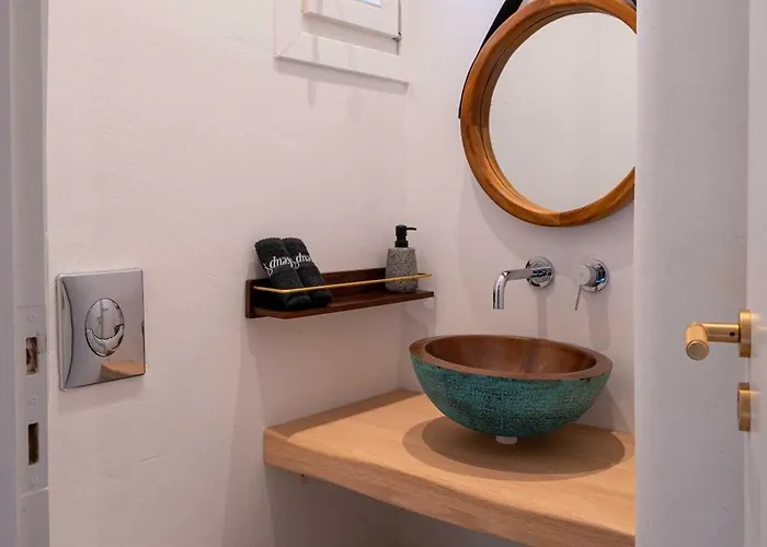 Zina Sunset View St Lazaros 7 1 Bedroom Psarrou