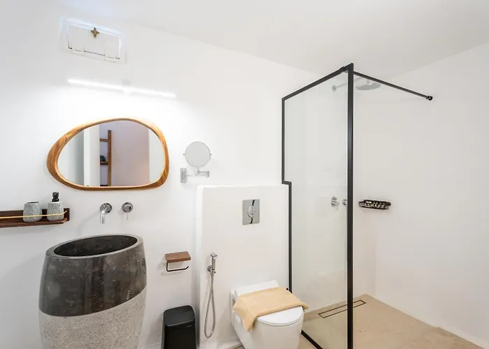 Zina Sunset View St Lazaros 8 Bedrooms فيلة بسارو