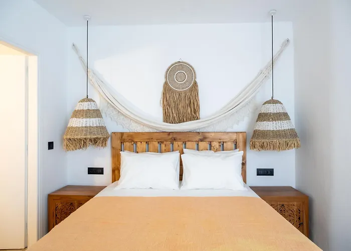 Zina Sunset View St Lazaros 8 Bedrooms بسارو