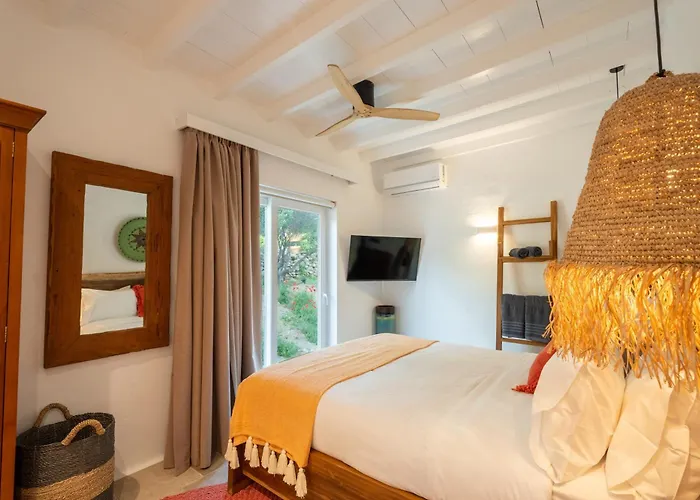 فيلة Zina Sunset View St Lazaros 8 Bedrooms *