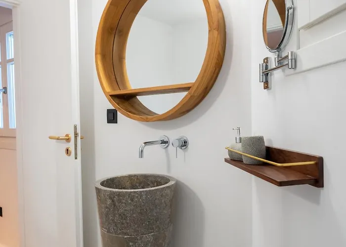 Zina Sunset View St Lazaros 8 Bedrooms Pszarú