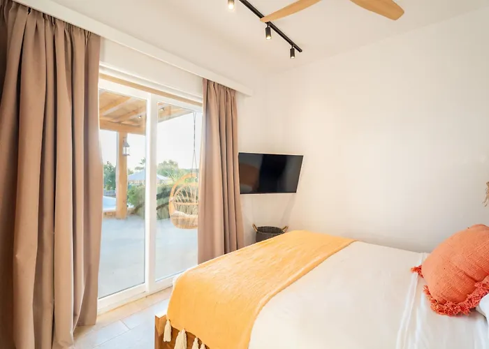 Zina Sunset View St Lazaros 8 Bedrooms Villa *